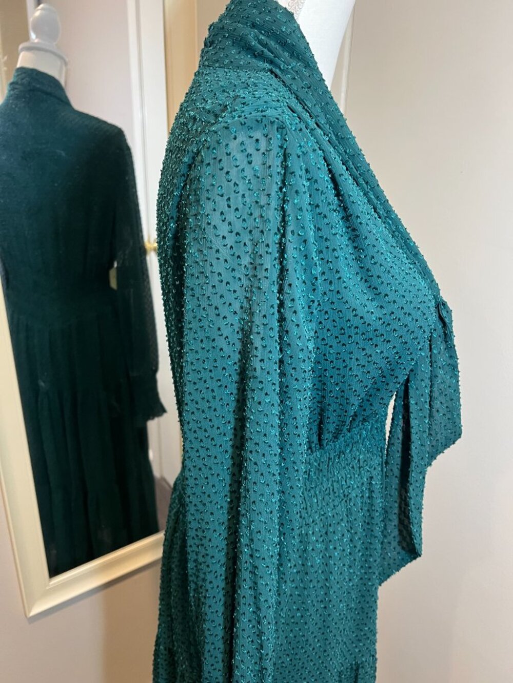 NWT RYEGRASS Emerald Green Clip Dot Long Sleeve Tie Neck Maxi Dress, Size Med - Picture 8 of 16